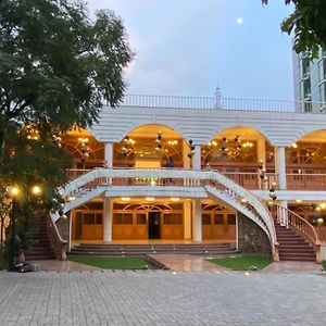 De Leopol Hotel